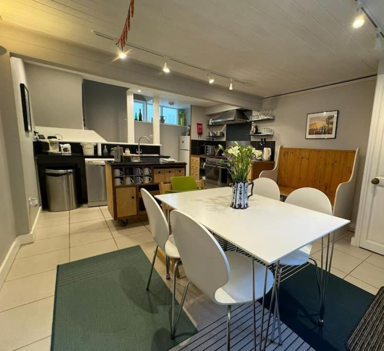 2 Bed Georgian Cottage, Ramsgate Extérieur photo